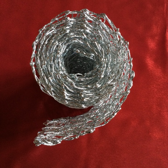 Table Runner - Picture 3 of 3